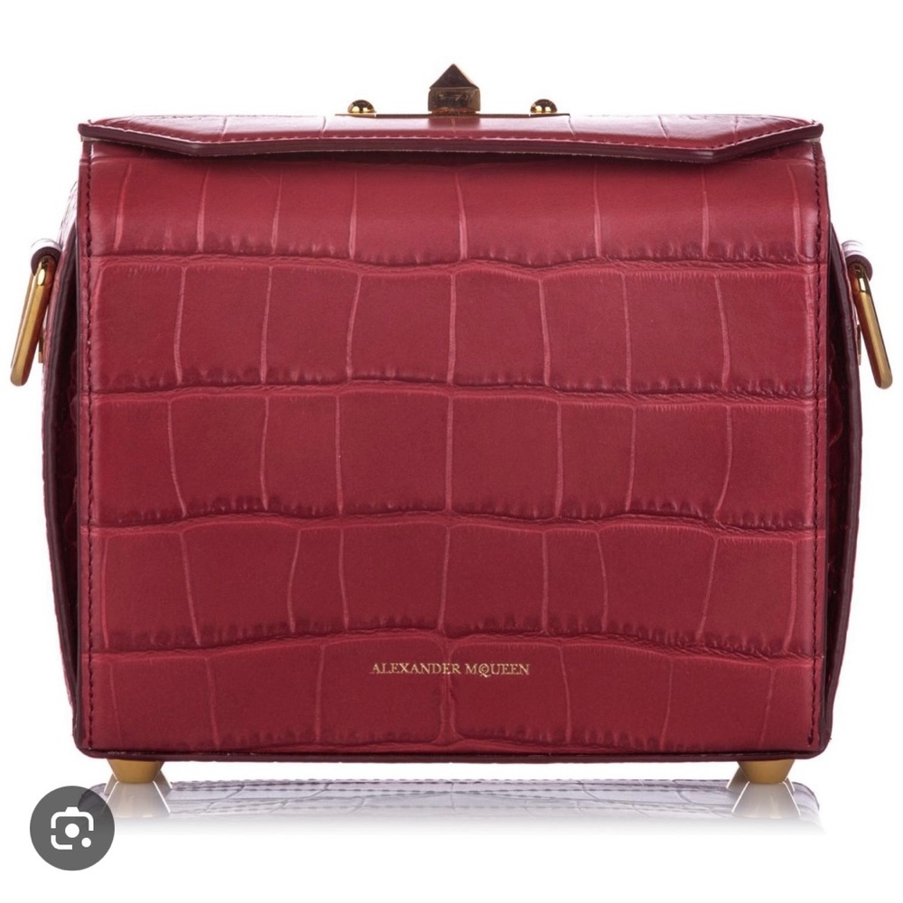 NEW ALEXANDER MCQUEEN Box 16 Silky Croc Crossbody red